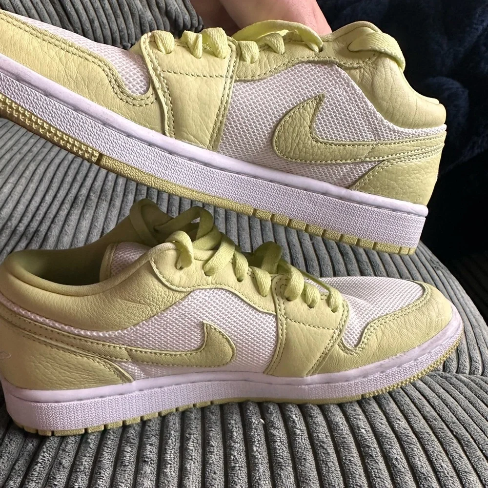 Lime Green Nike low Dunks - Picture 6 of 7